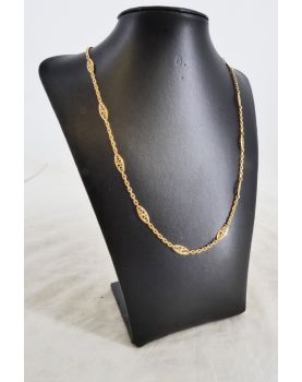 Large 18K Gold Eagle Head Necklace 17.4 Grams